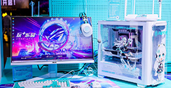 BW2025信仰集结，ROG玩+乐园引爆次元狂欢