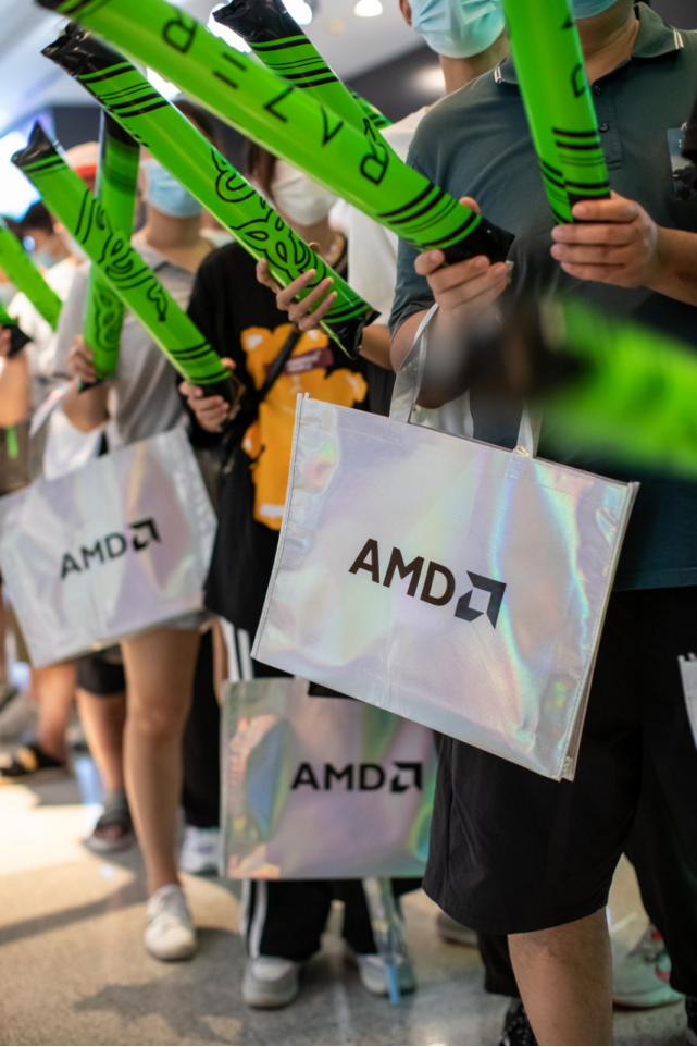 雷蛇 x AMD头号玩家集结战263.png